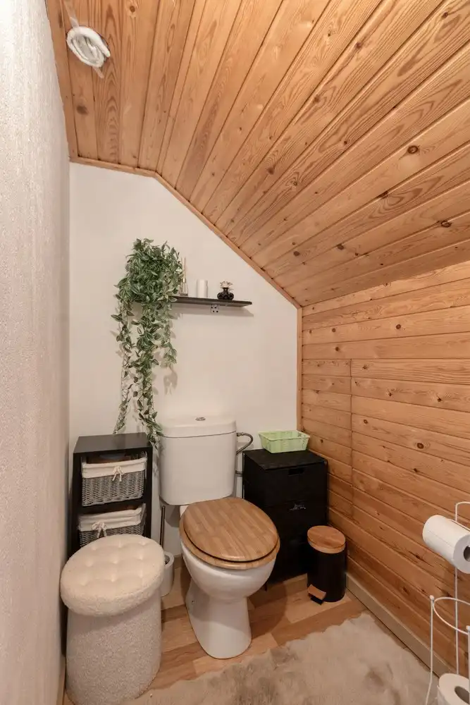 Charmante split-level woning met 3 slaapkamers en ruime tuin in Kotem, Maasmechelen. foto 19