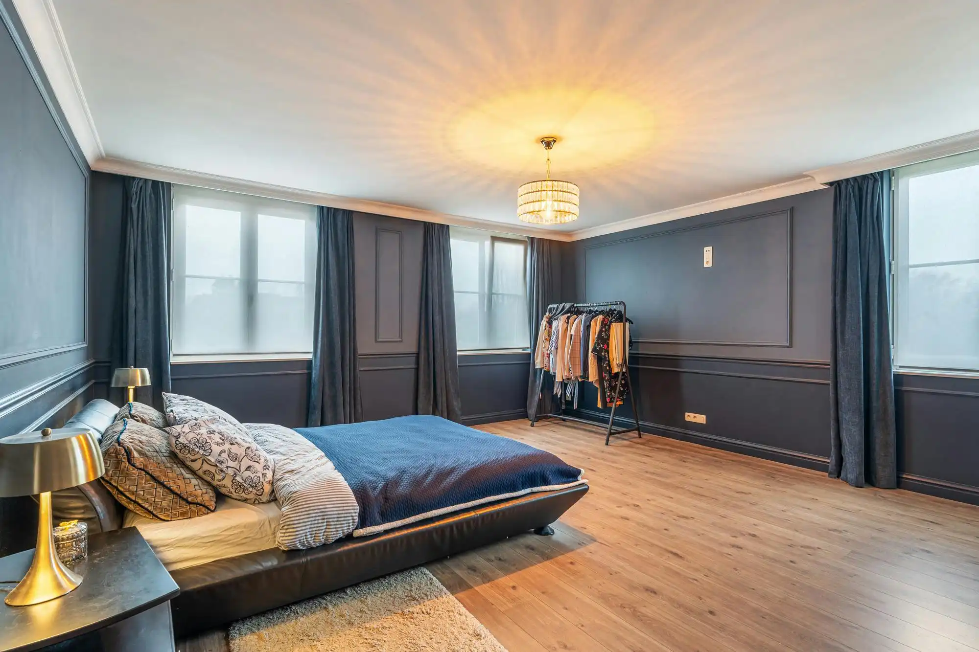 Pastorijvilla met praktijkruimte en studio te Zonhoven foto 17