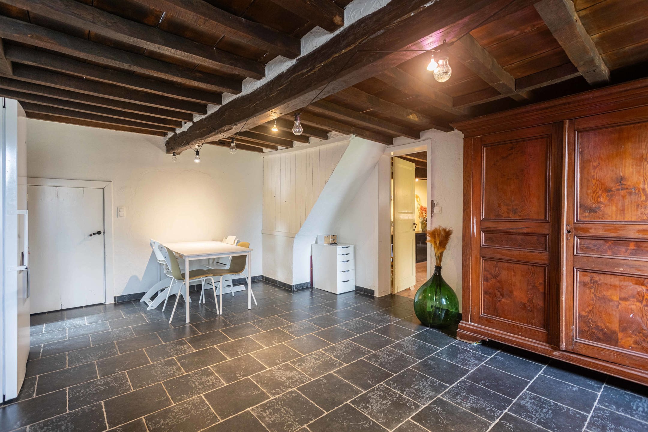 Charmante deels te renoveren alleenstaande woning  foto 15