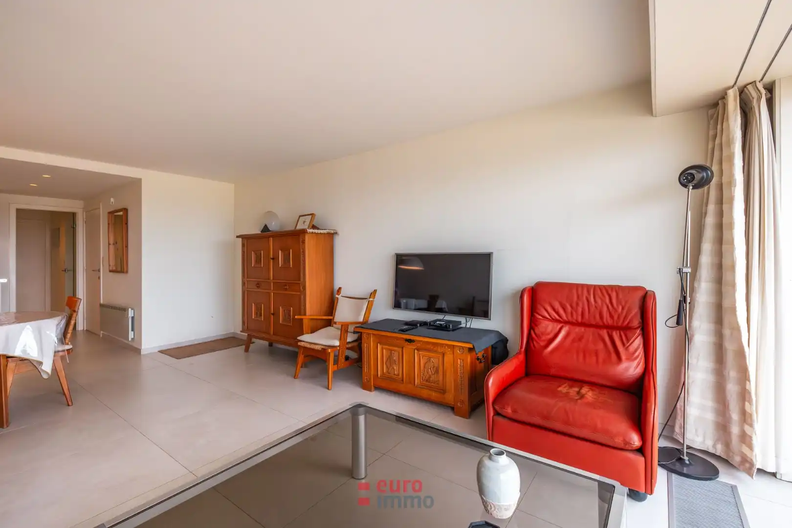 Exclusief appartement met 1 slaapkamer op de zeedijk van onze bruisende badstad! foto 6