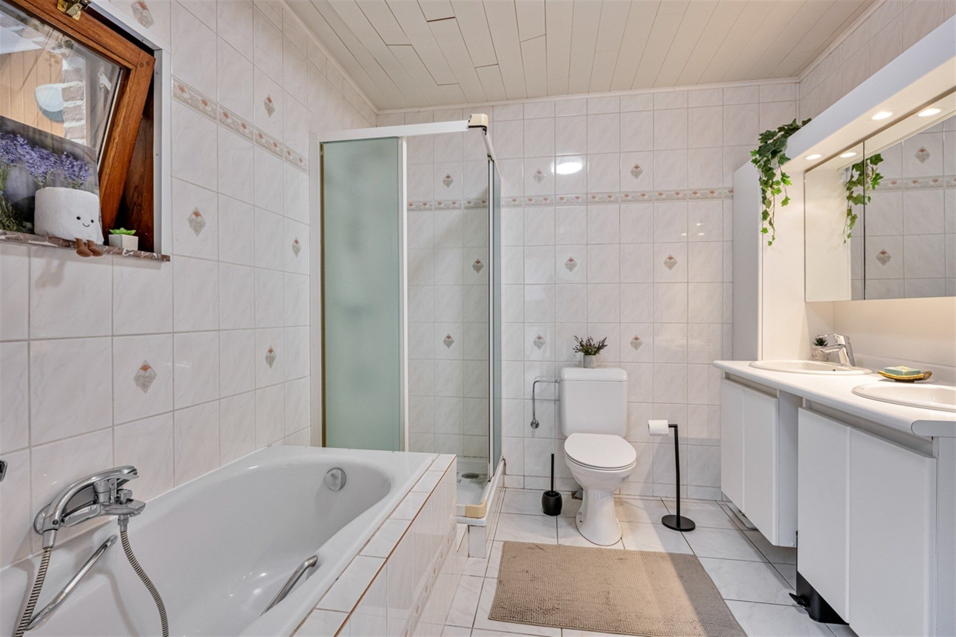 Ruime woning met 4 slaapkamers en mooie tuin te Aalst foto 13