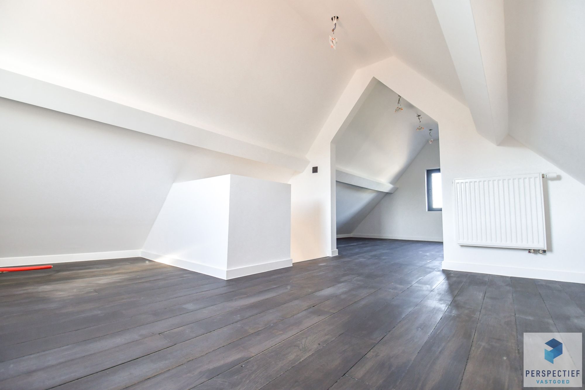 Stijlvol gerenoveerde woning met tuin op toplocatie foto 14