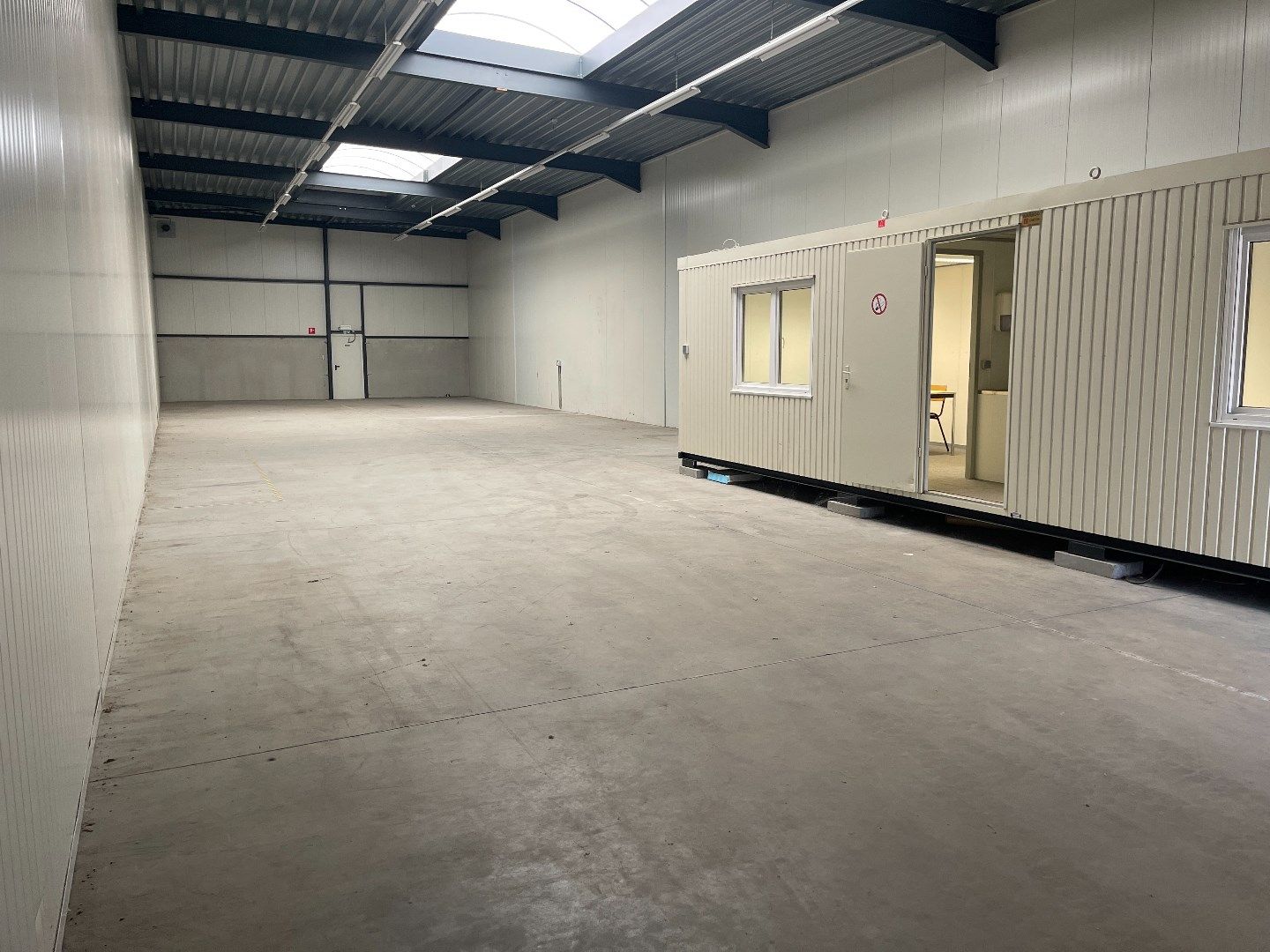 KMO-unit, 335 m², industriezone Genk-Zuid foto 8