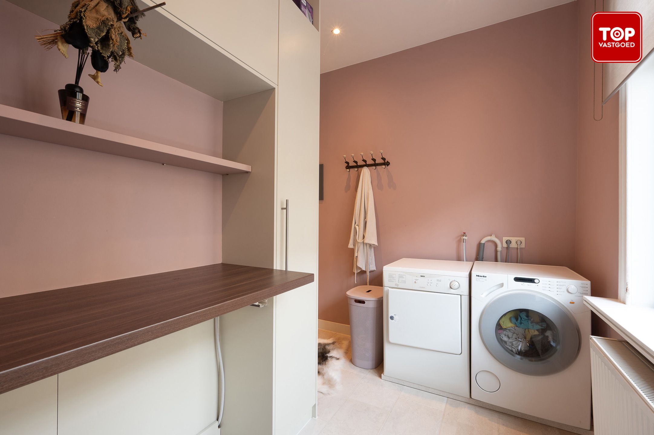 Gerenoveerde woning met 4 slaapkamers nabij de Bourgoyn foto 19