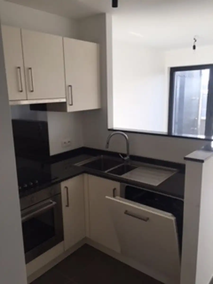 Gezellig appartement met 1 slaapkamer in het centrum van Lokeren foto 2