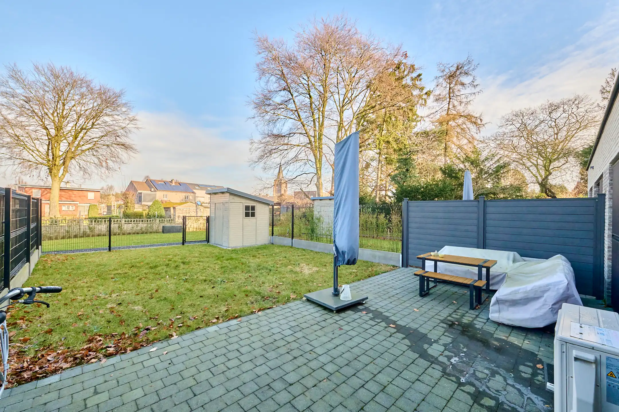 INSTAPKLAAR GELIJKVLOERS 1 SLAAPKAMER APPARTEMENT foto 9