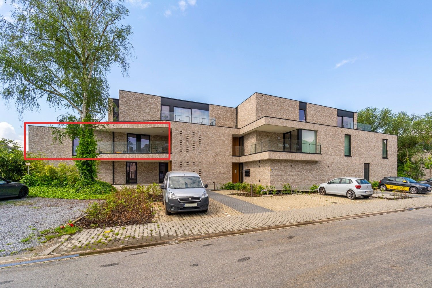 TE HUUR: volledig uitgerust appartement in Beverst foto {{pictureIndex}}