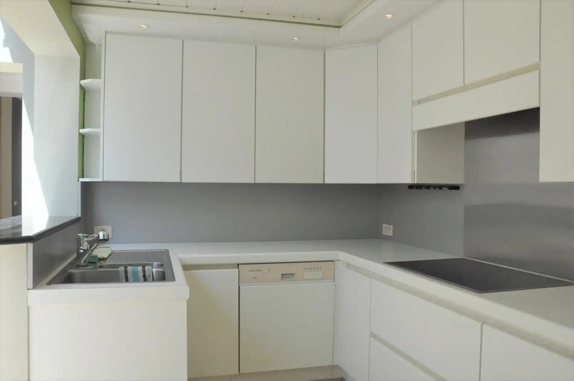 Woning met 2 slaapkamers en garage foto 5