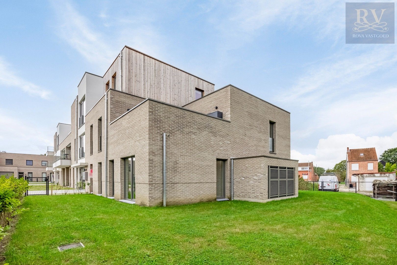 RUIM NIEUWBOUWAPPARTEMENT VAN 149,5M² MET 3 SLPK'S MET TERRAS EN TUIN IN HASSELT foto 24