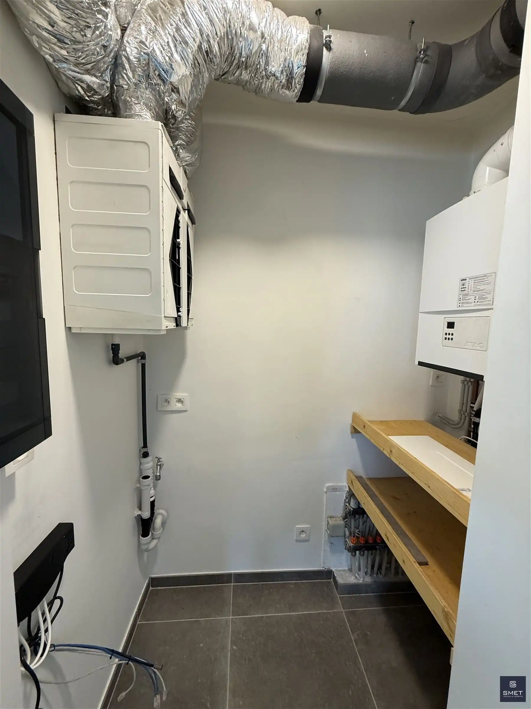 APPARTEMENT MET 2 SLPKS  EN GROOT TERRAS foto 17