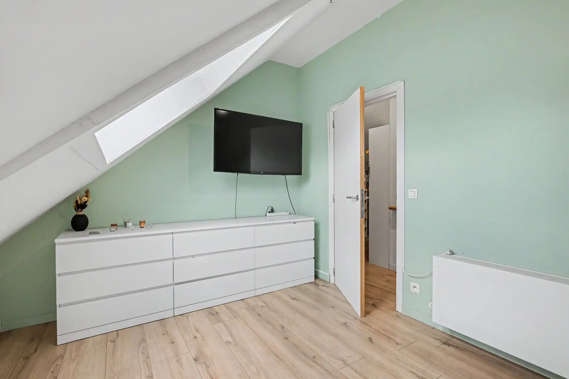 Charmante, gerenoveerde gezinswoning met hedendaagse loods van 400m²  foto 30