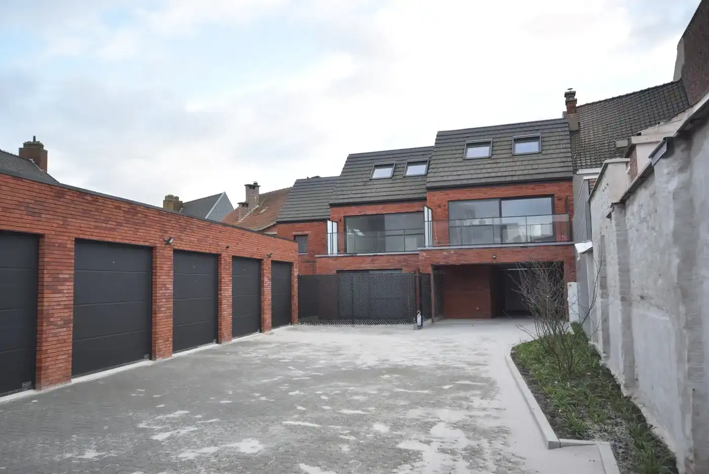 WONING MET 3 SLAAPKAMERS EN AANGRENZENDE GARAGE foto 16