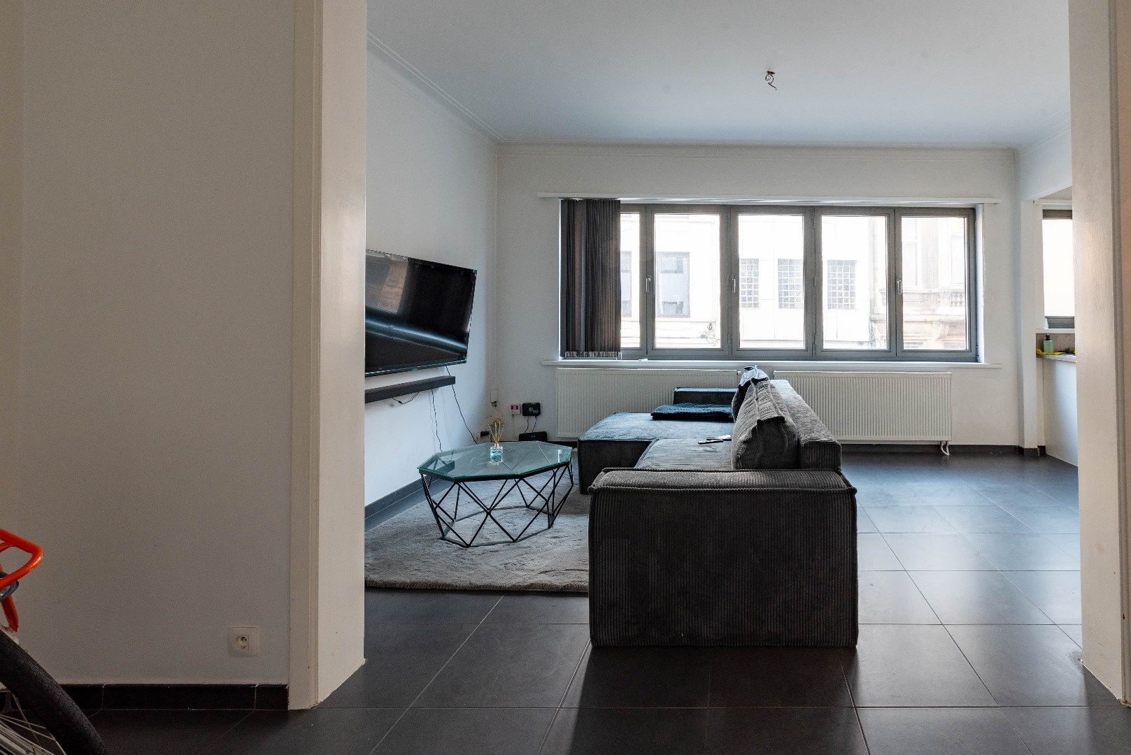  Ideaal starters- of investeringsappartement in de gegeerde wijk Zurenborg foto 4