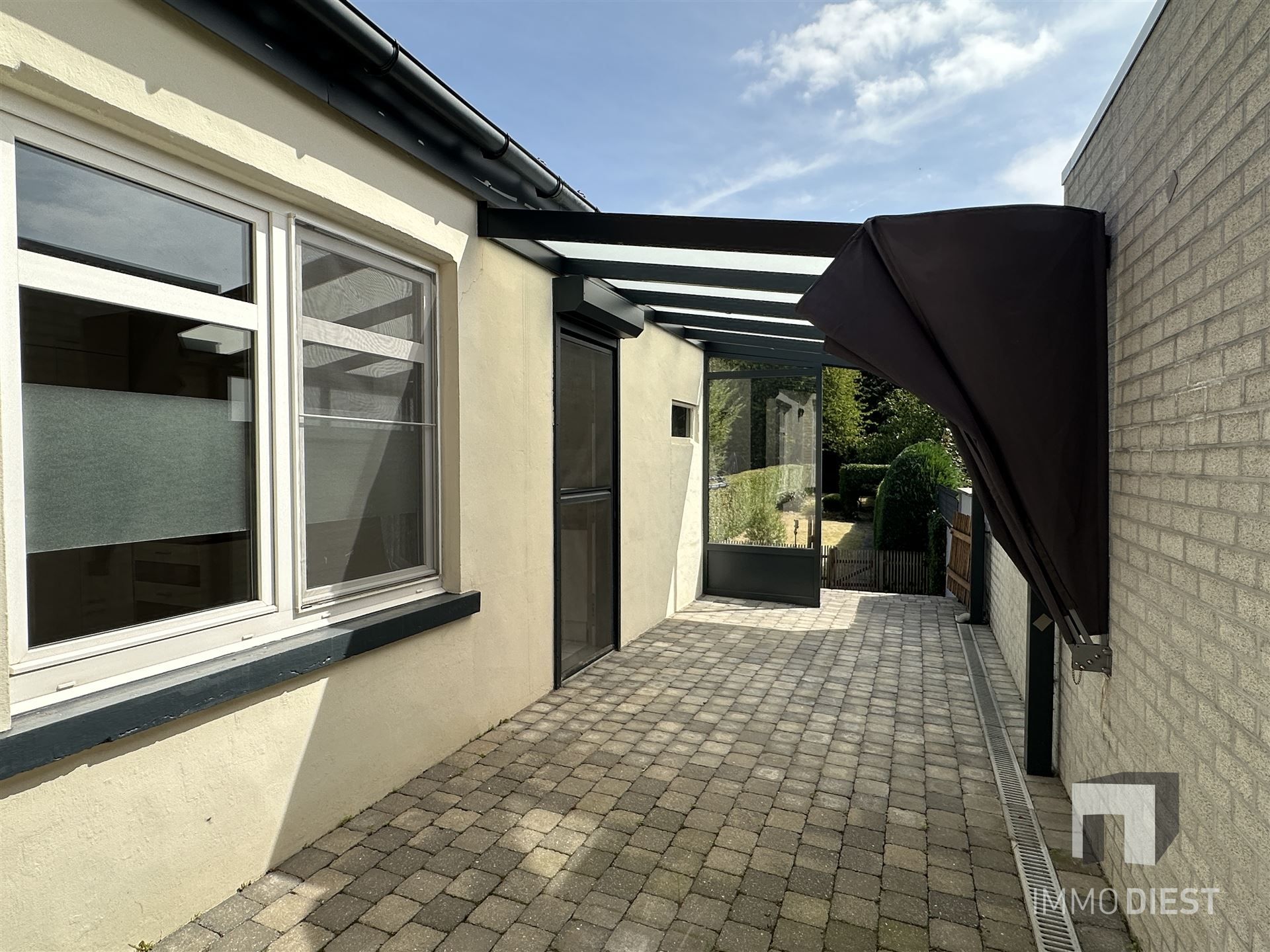 Knappe woning met 3 ruime slaapkamers en mooie tuin - instapklaar foto 18