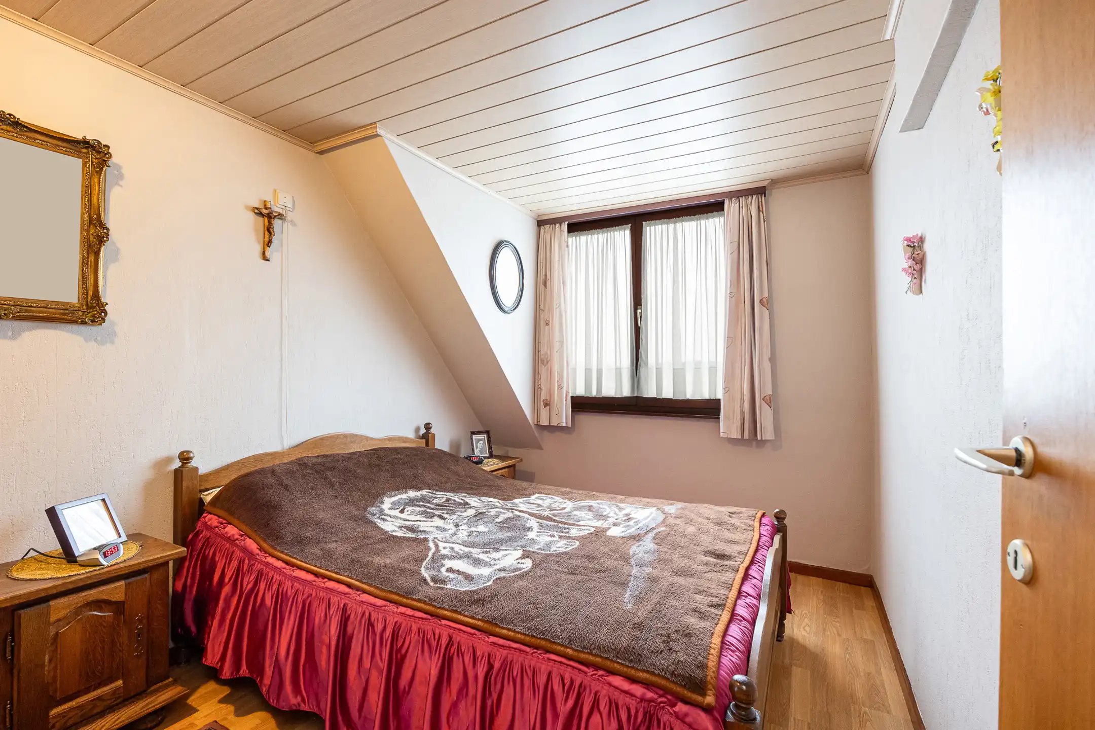 Gezellige woning met tuin en garage in rustige omgeving! foto 7