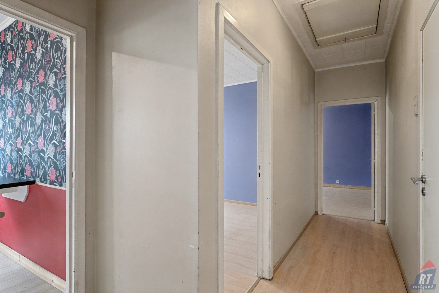 Gelijkvloerse halfopen woning met tuin en renovatiepotentieel in het hart van Sint-Truiden foto 12