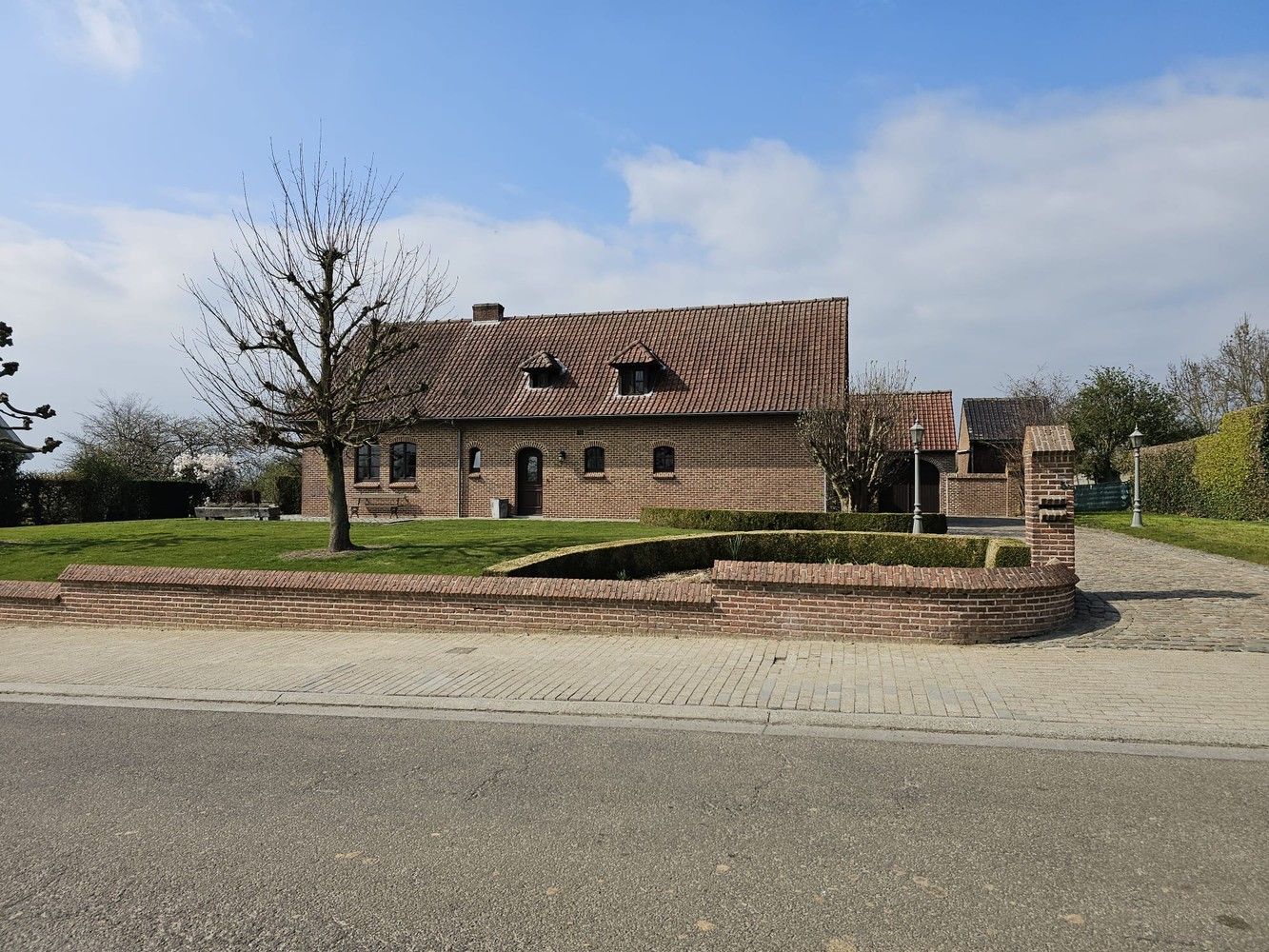 ()=>{if(producerUpdateValueVersion(node),producerAccessed(node),node.value===ERRORED)throw node.error;return node.value} 1541 Sint-Pieters-Kapelle (1541)