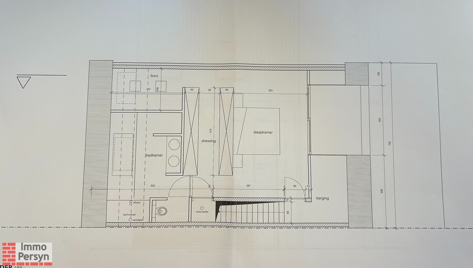 Prachtige HOB (2012) met 6 Slaapkamers, 2 Badkamers, Zwembad en Vrijstaande Garage foto 28