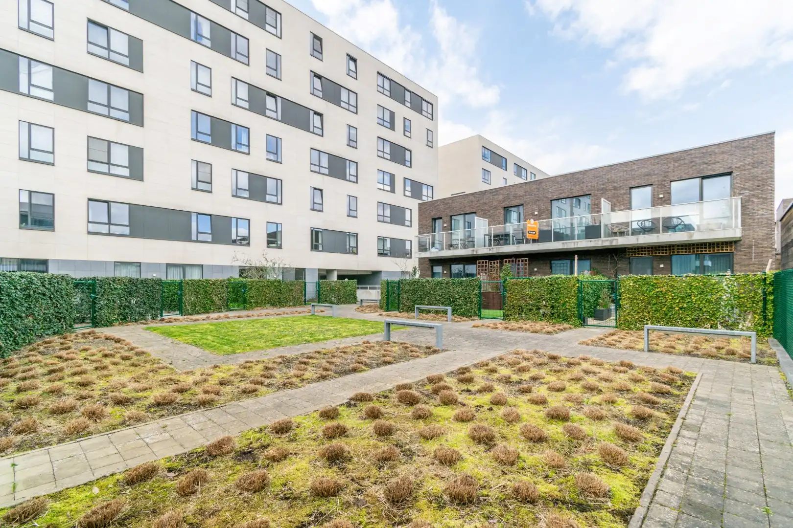 Een goed onderhouden, instapklaar appartement! foto 2