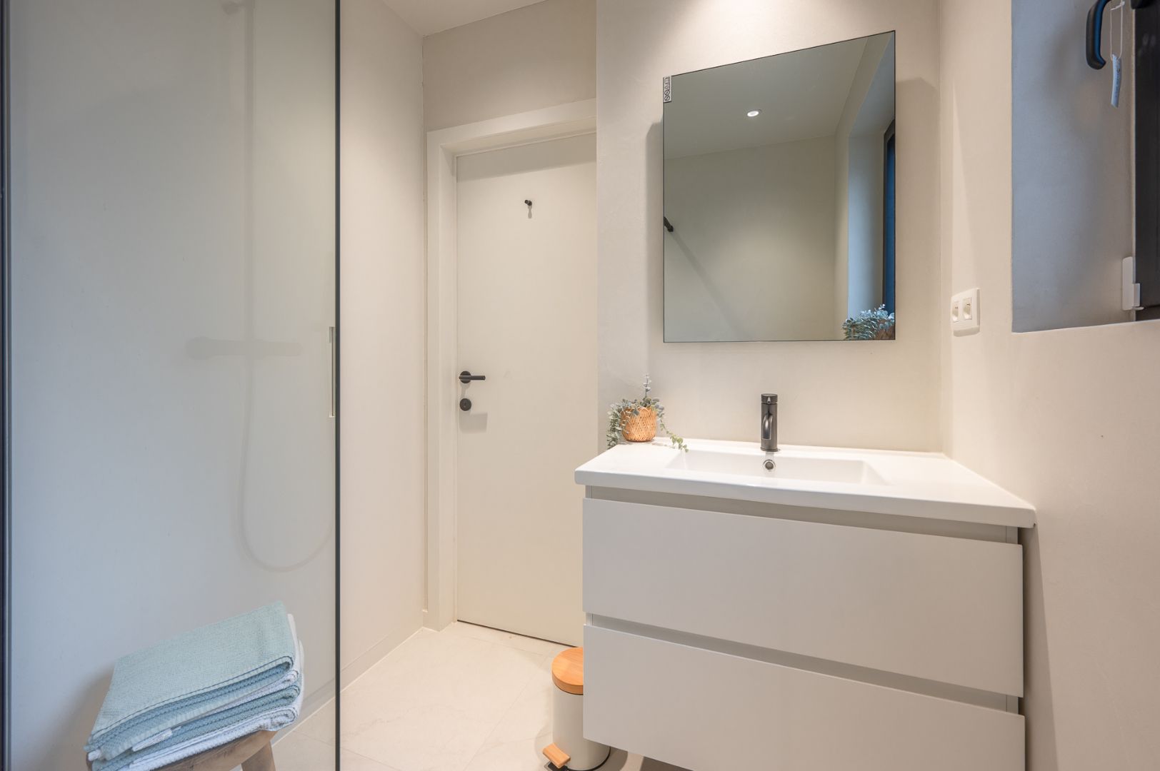 Gerenoveerd appartement met zijdelings zeezicht in het Zoute foto 7