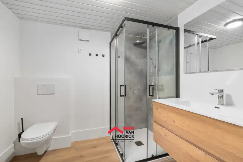 Prachtige gerenoveerde rijwoning! foto 14