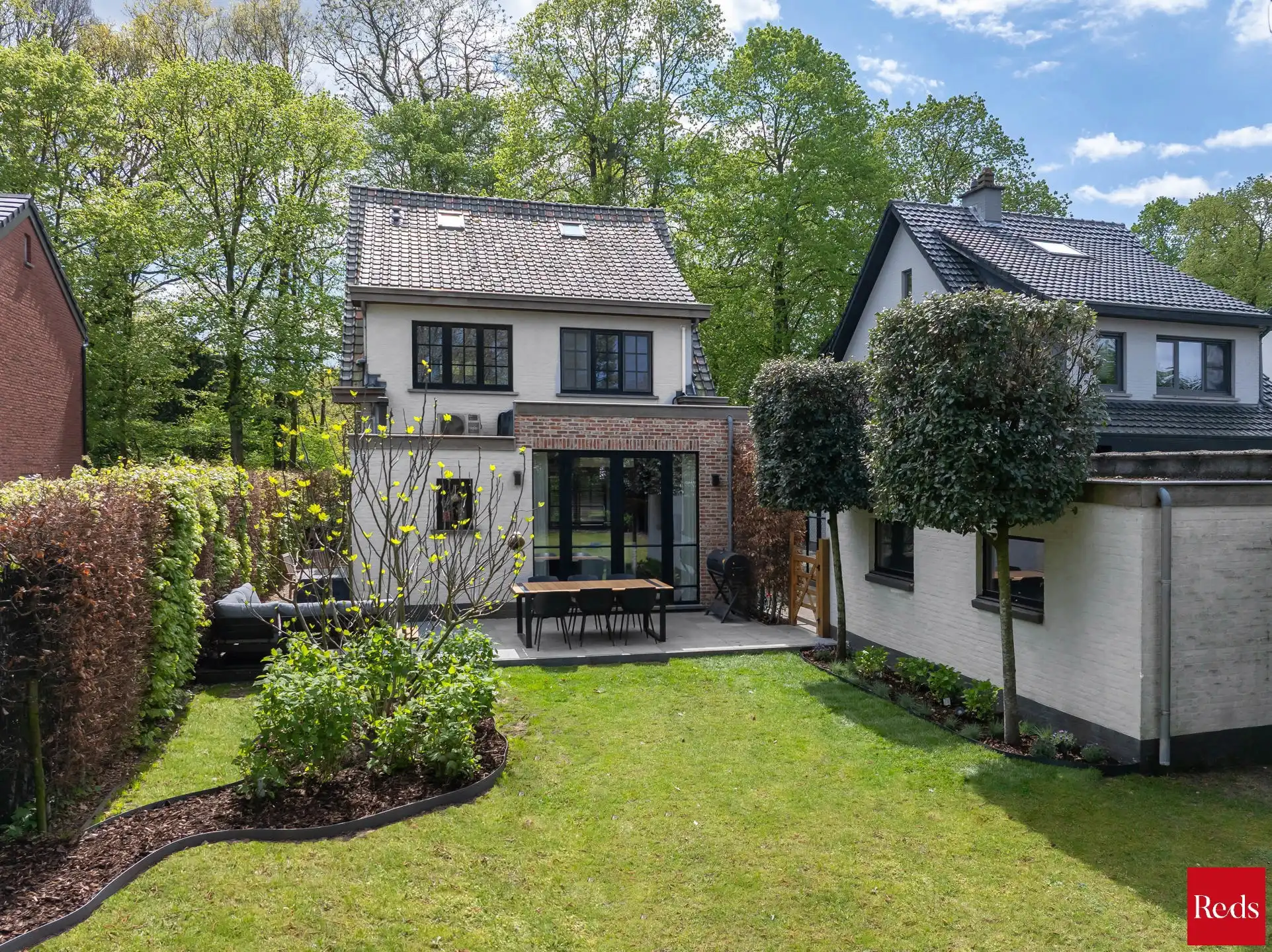 Stijlvolle woning op groene toplocatie nabij het centrum foto 17
