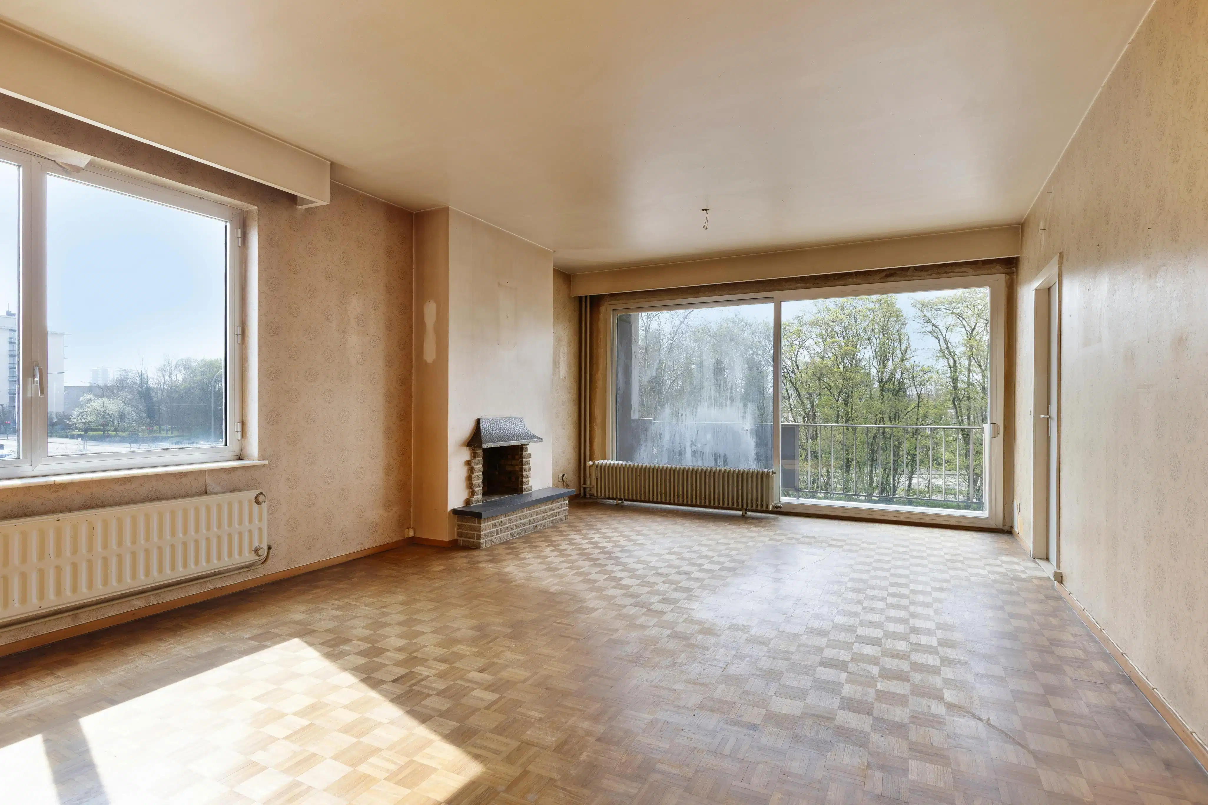 Appartement met 3 slaapkamers en parking te koop in Merksem! foto 2