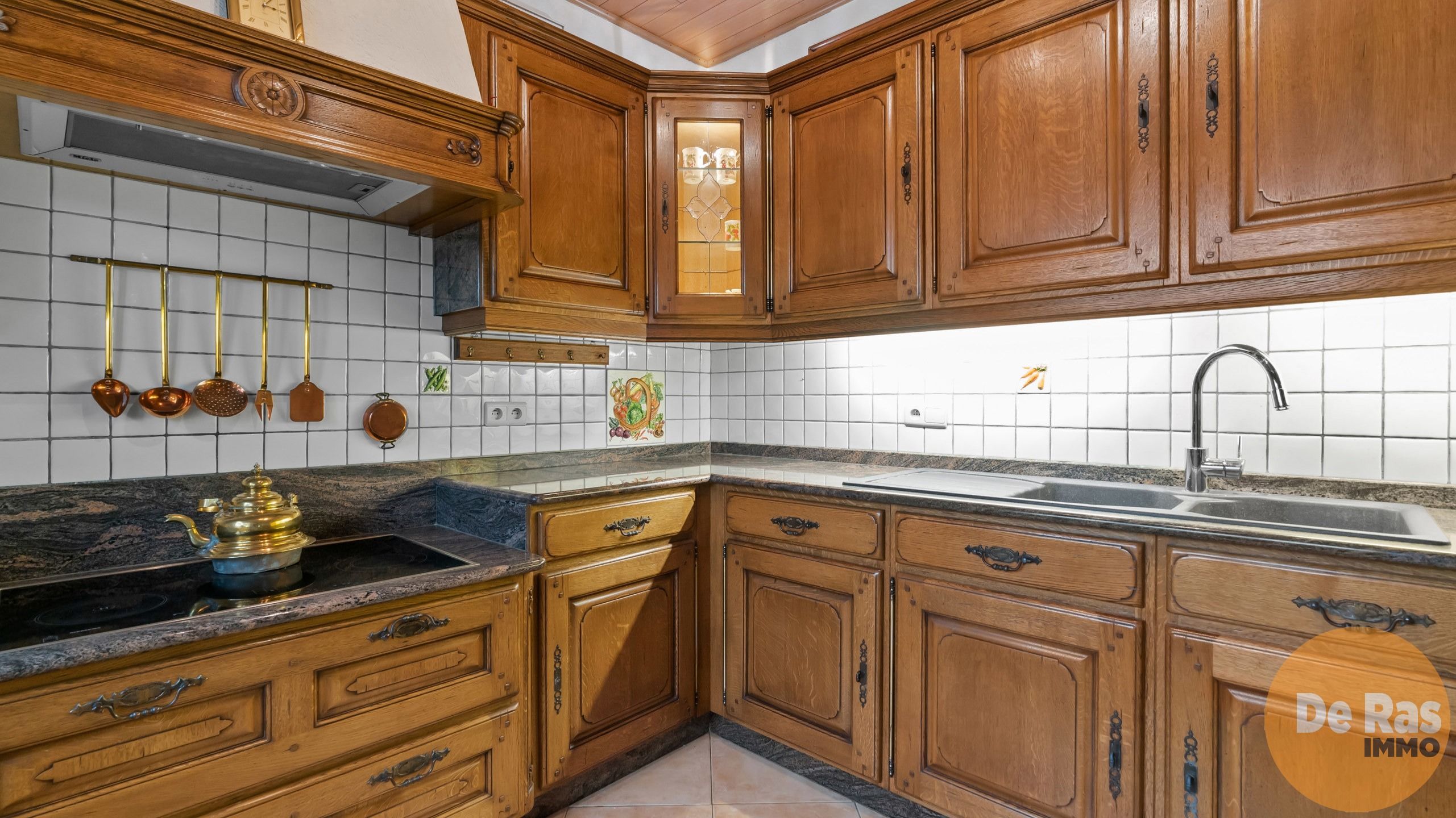 SINT-TRUIDEN - Op te frissen eengezinswoning foto 15