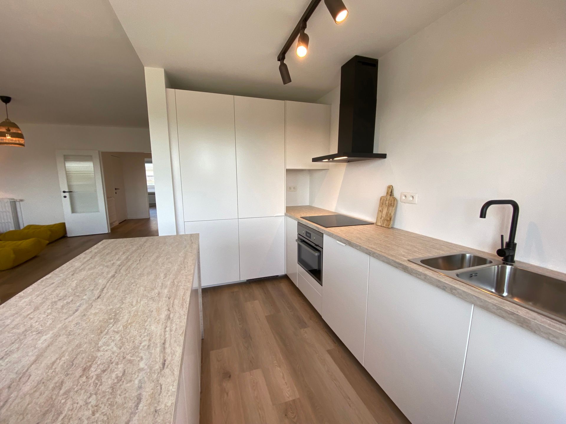 gerenoveerd 2-slpk-app. met garage in rustige woonbuurt foto 5