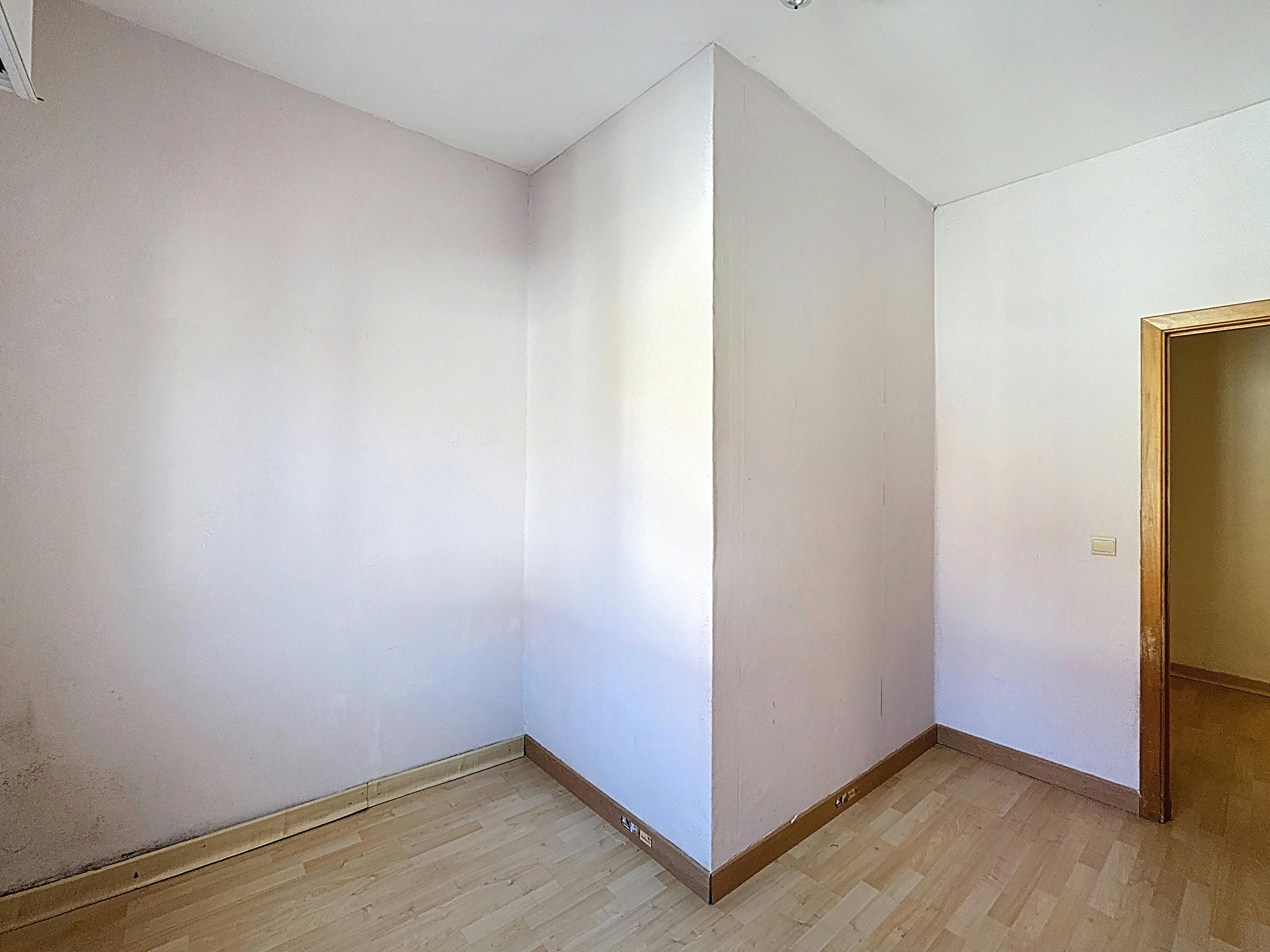 Huis met 3 slaapkamers en veel potentieel te koop in Heist foto 16