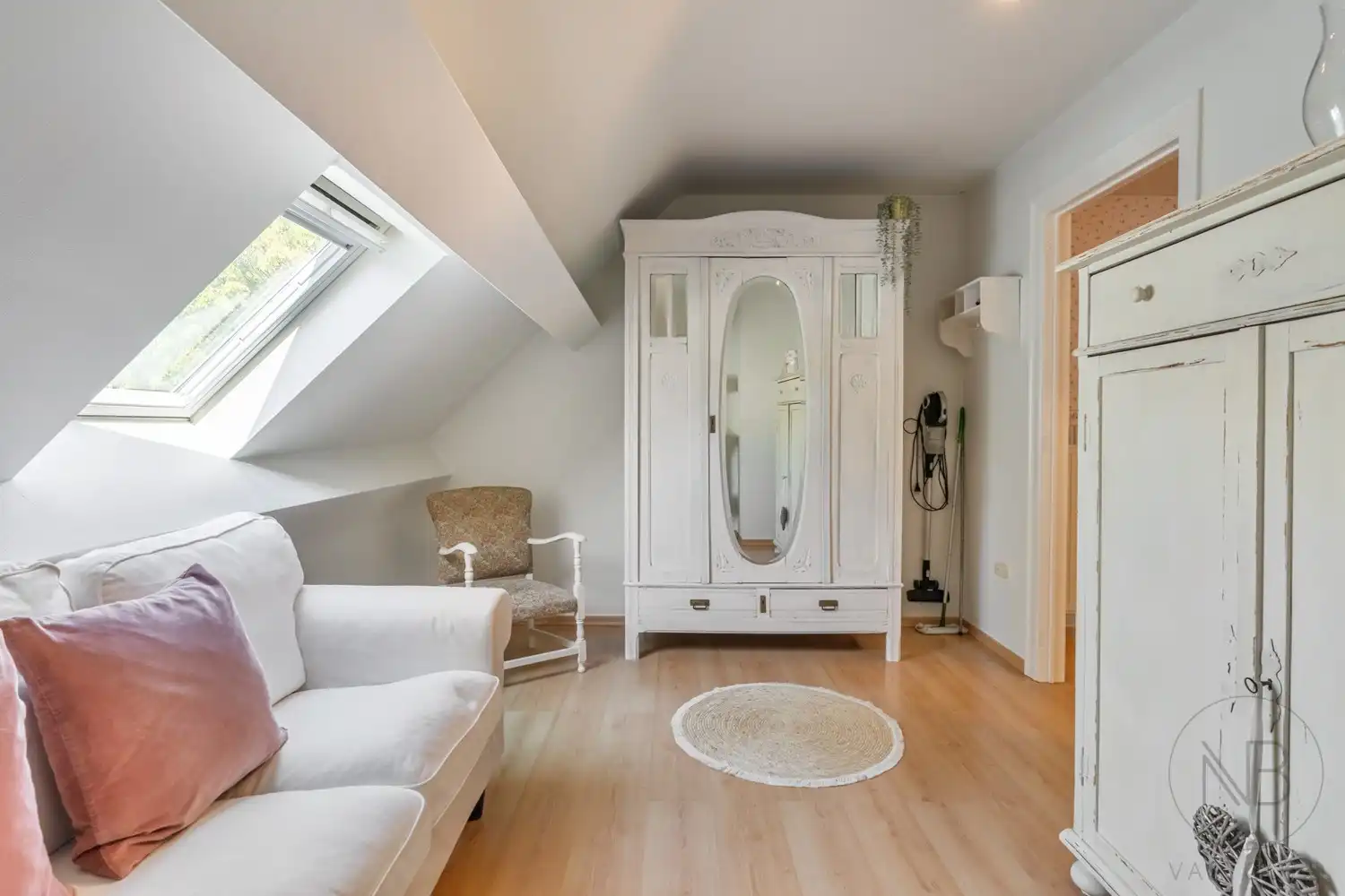 Instapklare gezinswoning met ruimte voor vrijberoep op toplocatie in Genk! foto 37