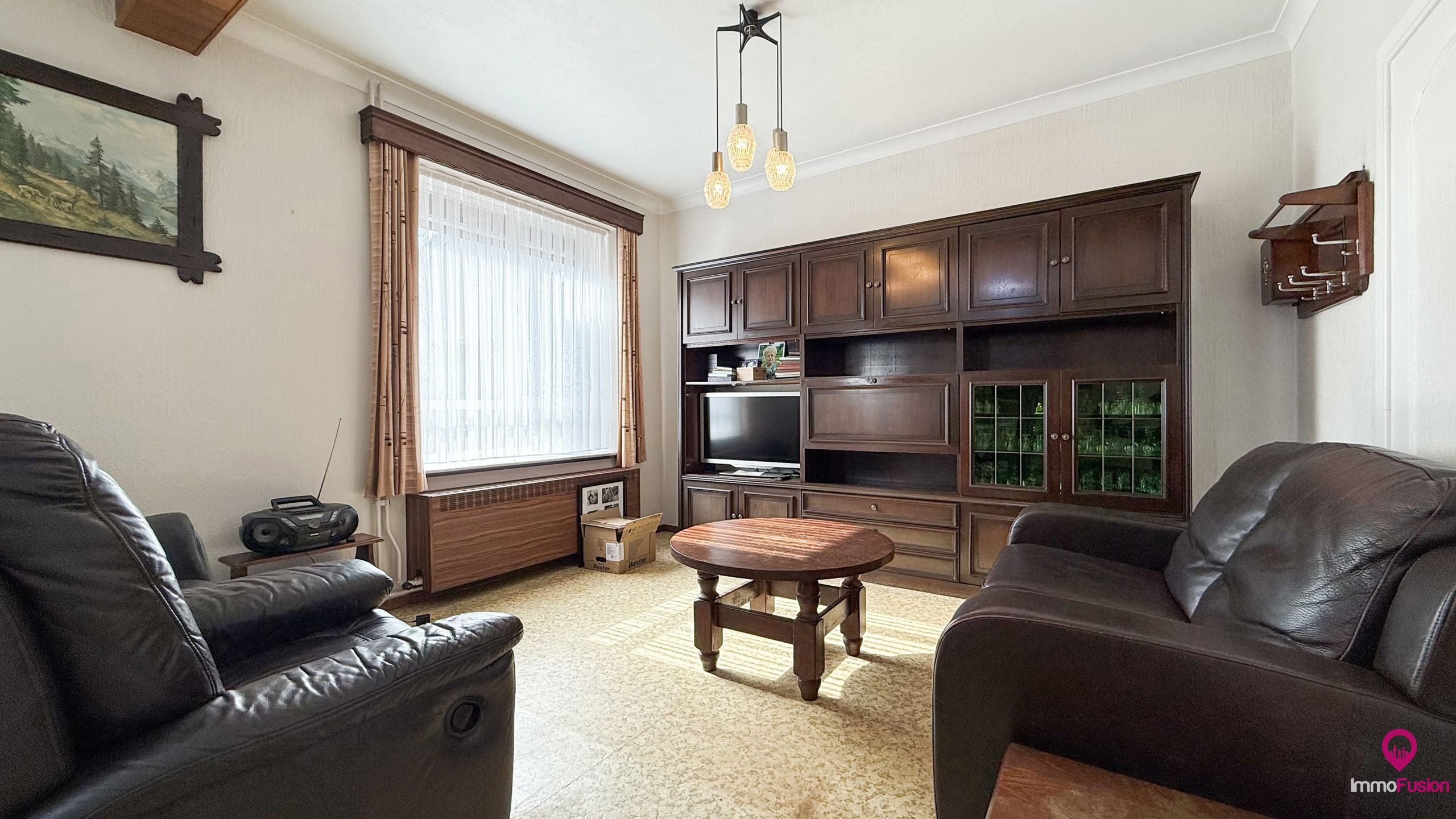 Ruime boerderij op ±33a met stallen en renovatiepotentieel! foto 4