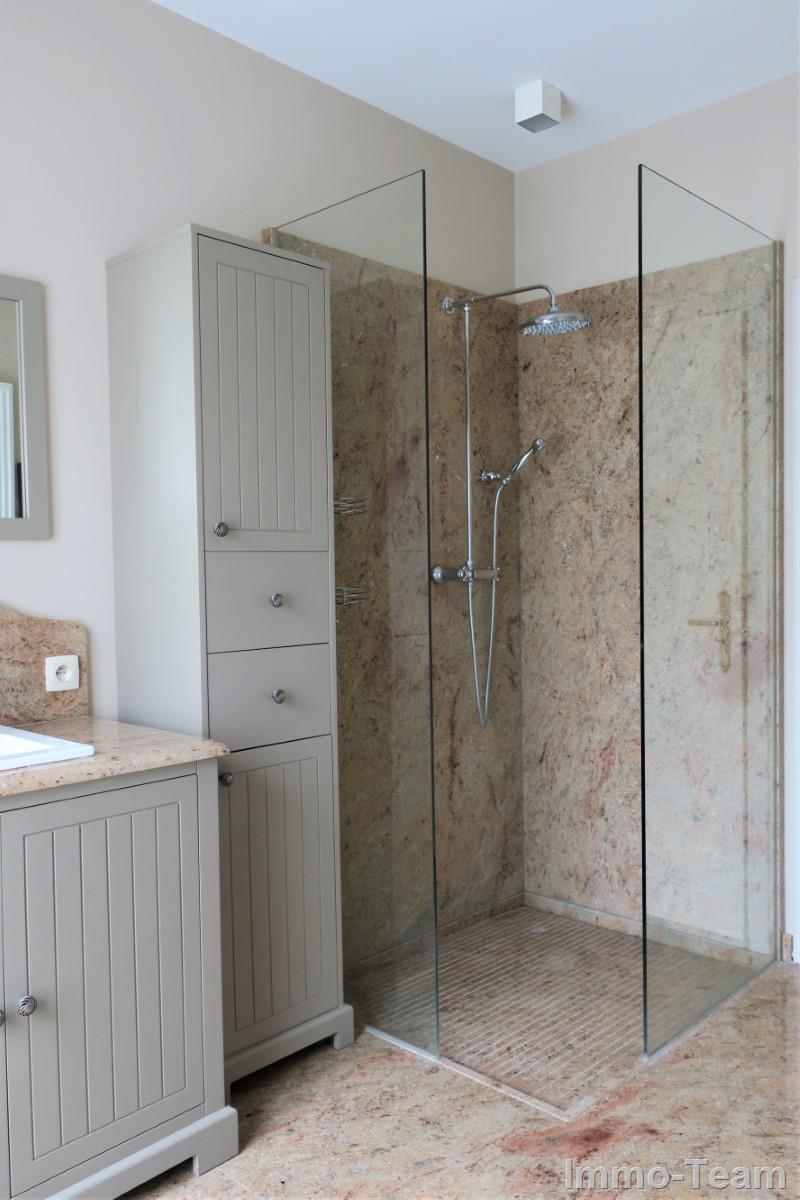 Robuuste karaktervolle woning met loods en weide  foto 9