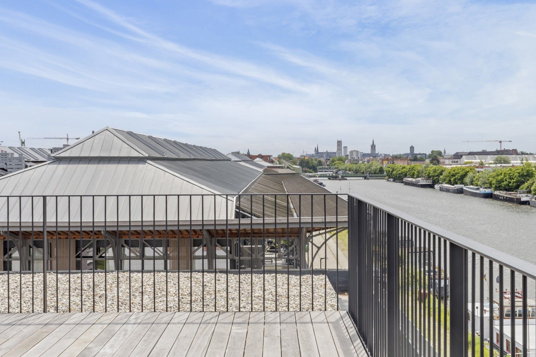 Instapklare appartementen te koop aan het water foto 19