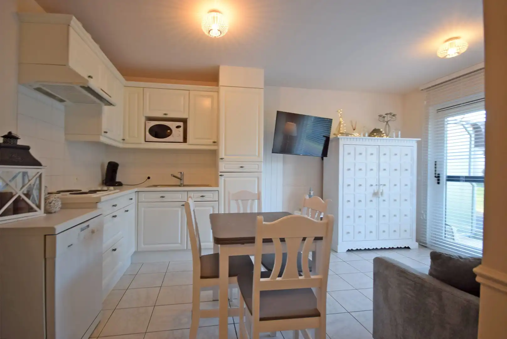 Gelijkvloers appartement met terras te Bredene foto 4