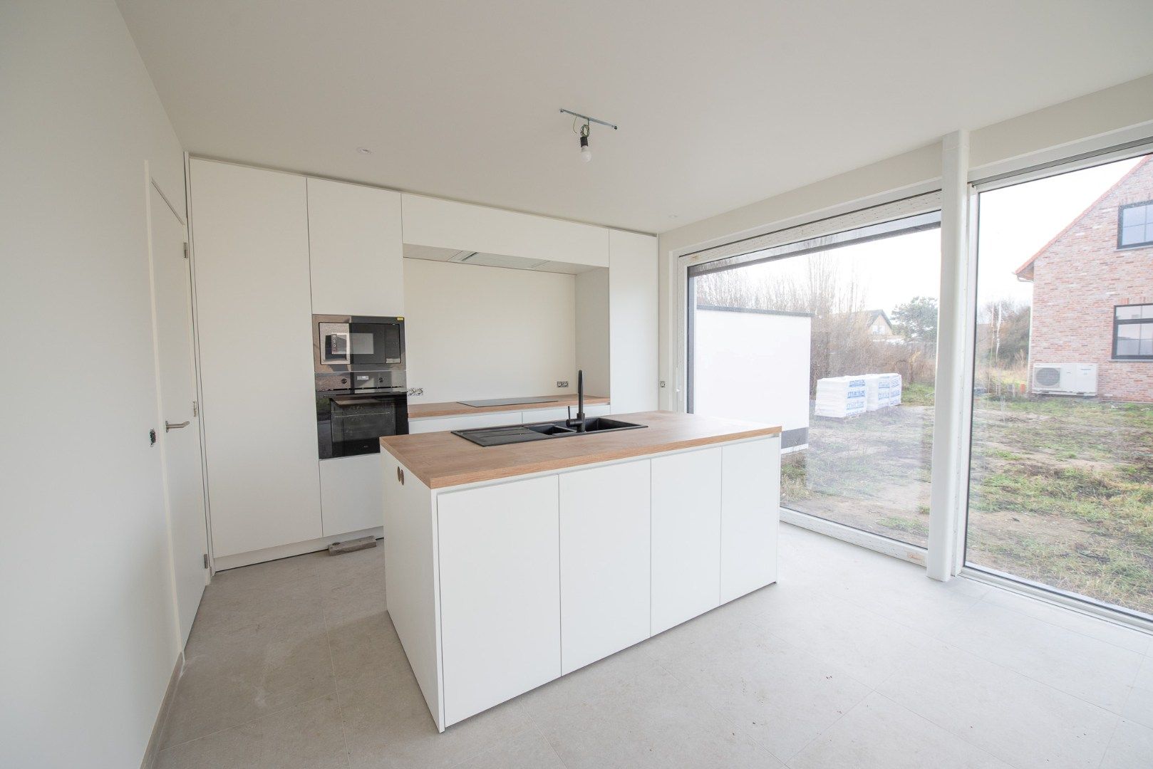 Moderne HOB nieuwbouwwoning met 3 slaapkamers te huur foto 6