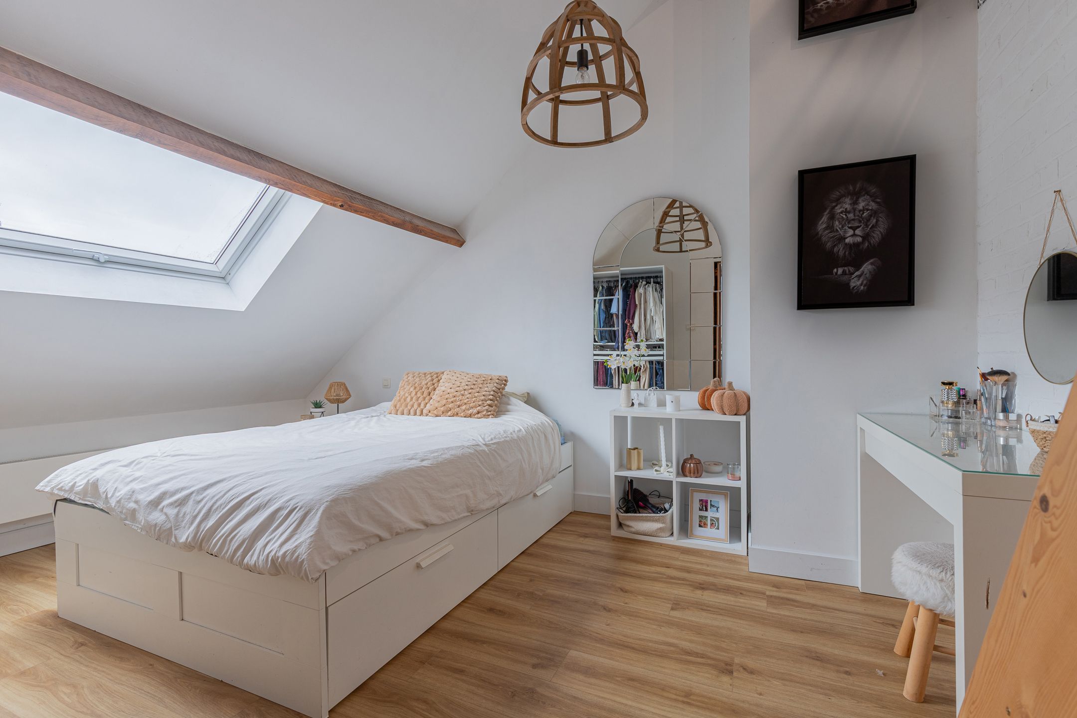 RONSE - Charmante gezinswoning met 4 slaapkamers en tuin foto 11