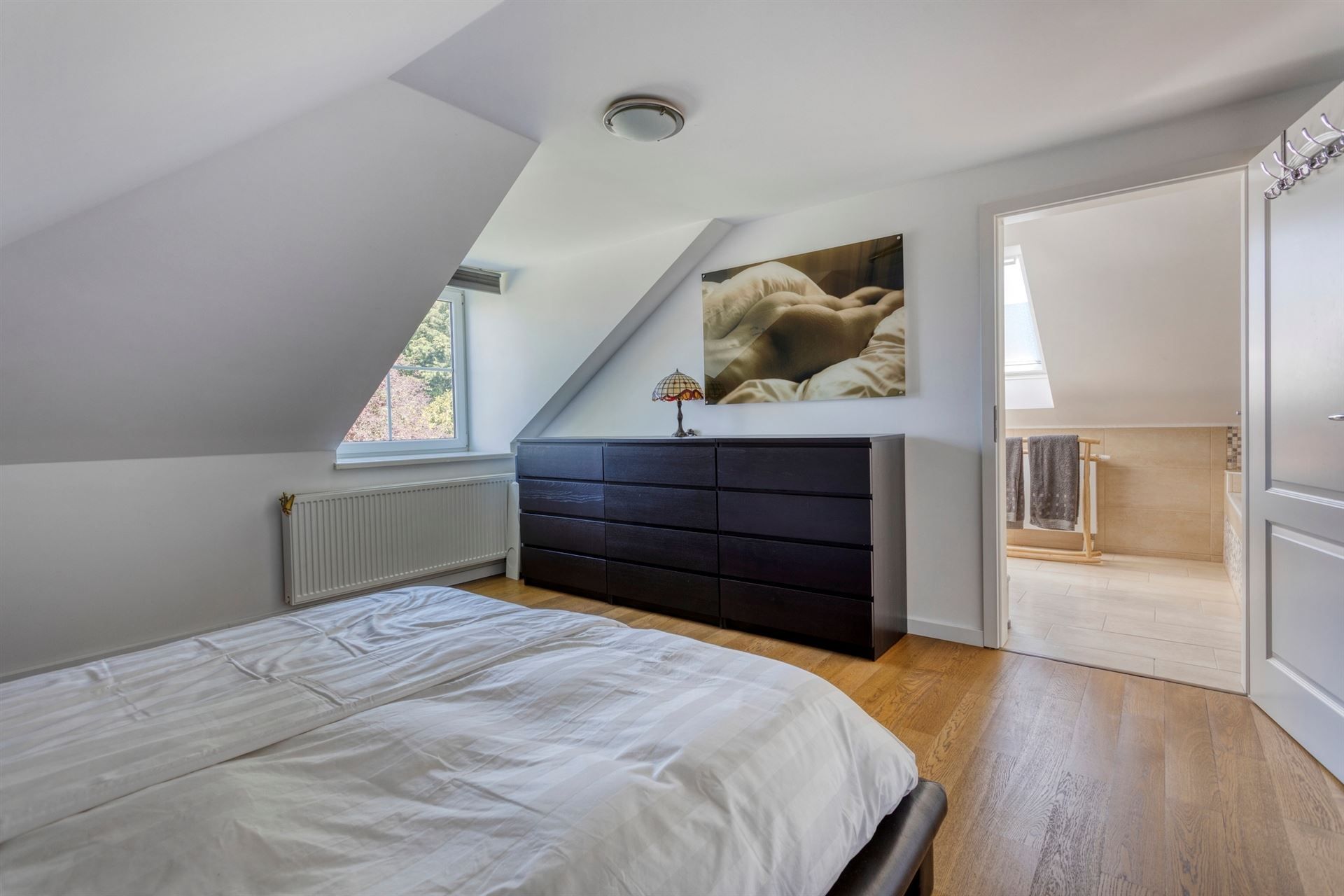 Prachtig gerenoveerde villa op mooi perceel foto 20