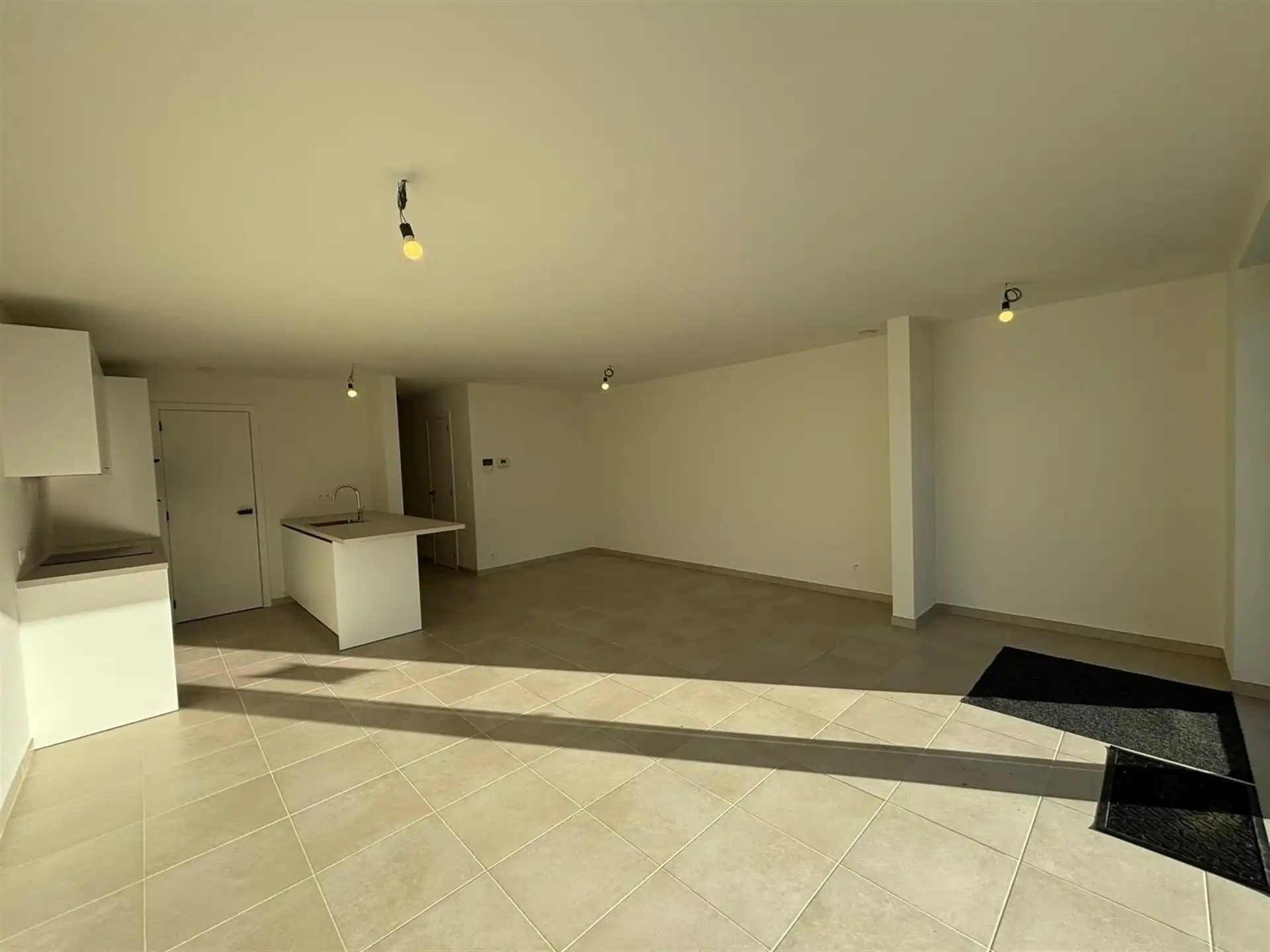 Modern gelijkvloers appartement met private tuin en ruime terrassen in Asse! foto 5