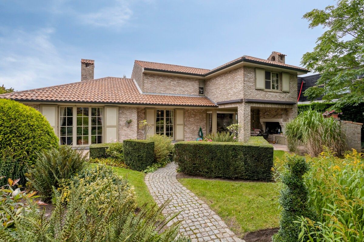 Exclusieve Spaanse villa welgelegen nabij de duinen en de zee. foto 22