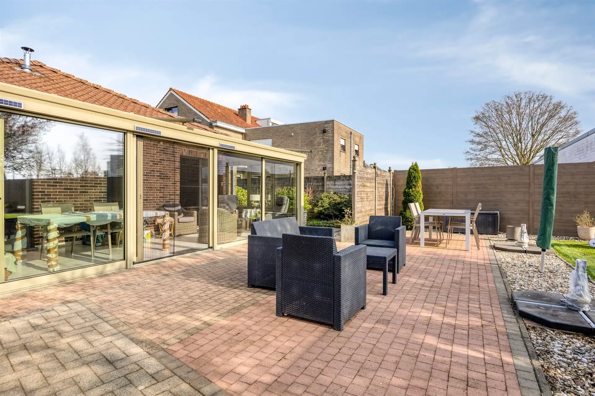 Zeer nette bungalow woning foto 25