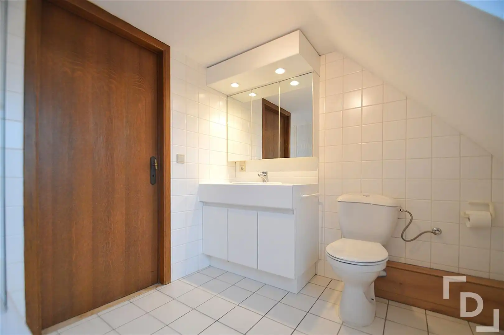 Ruim appartement op toplocatie te huur in Ieper foto 13