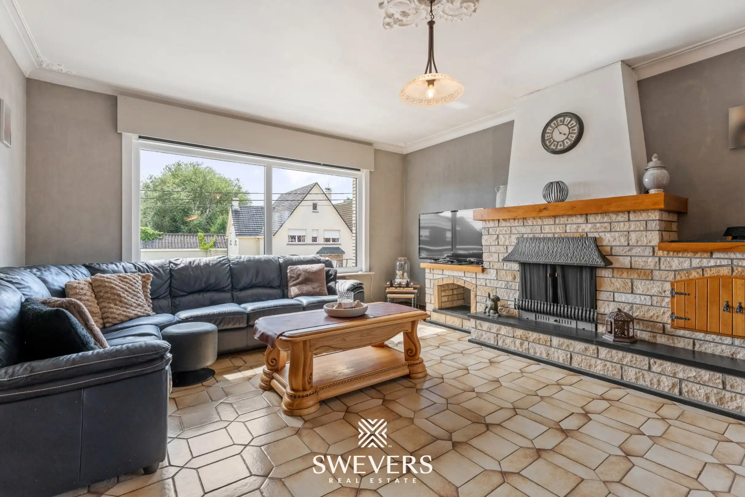 Ruime open bebouwing met 415 m² bewoonbare oppervlakte op 15a 50ca  foto 5