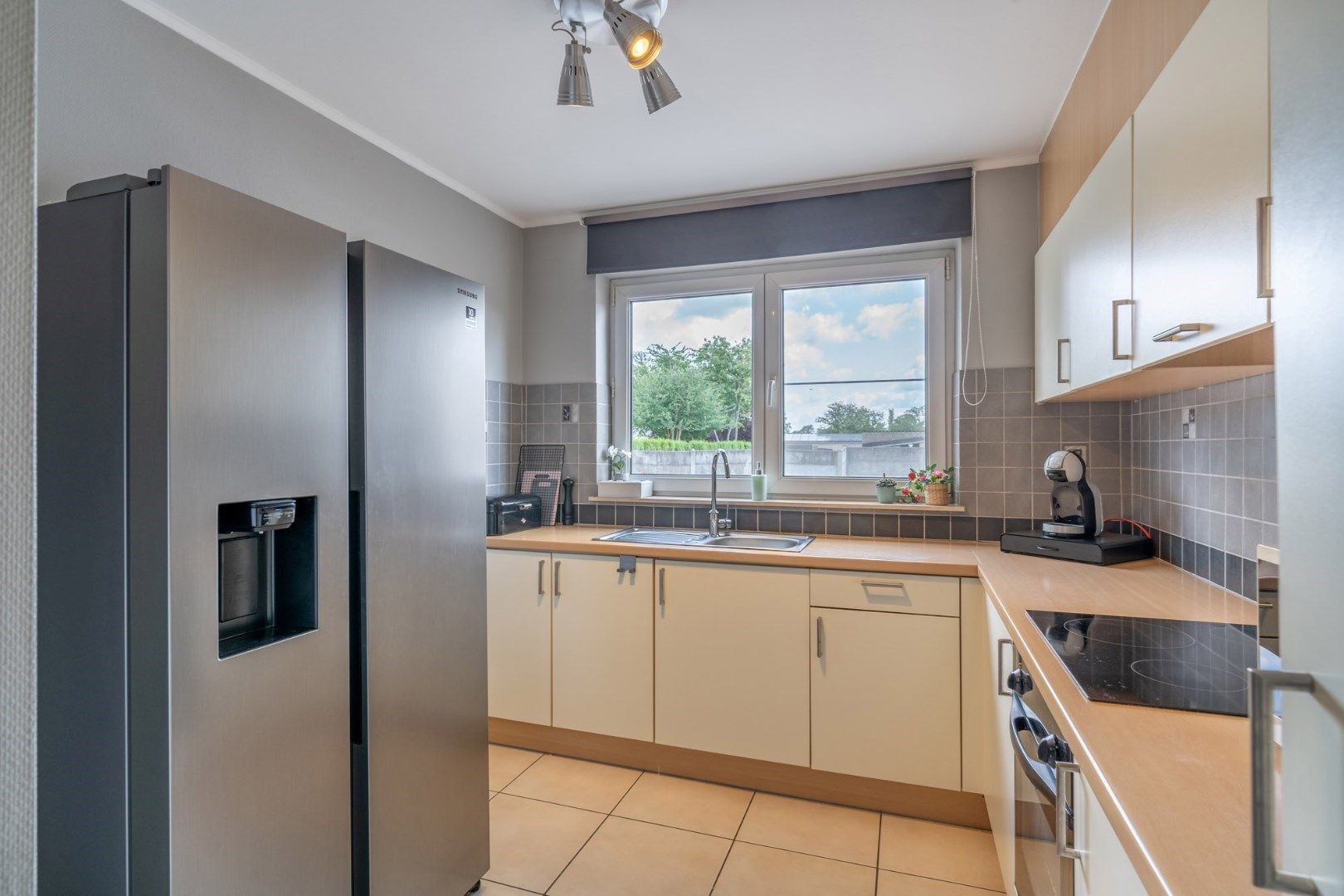 Verzorgd, degelijk en betaalbaar appartement met ruime kelder en inpandige garage foto 11