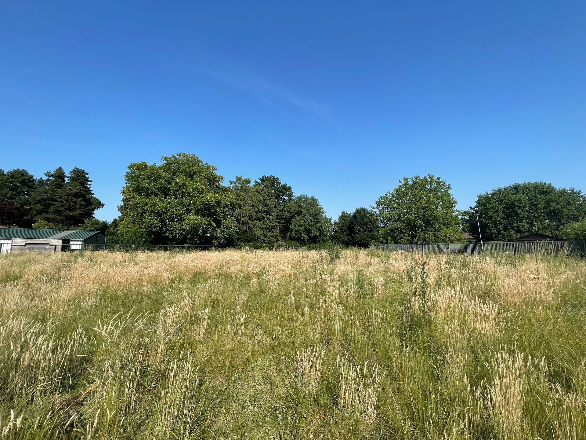 Zuidgerichte open bouwgrond van 12,09 are in Humbeek!  foto {{pictureIndex}}
