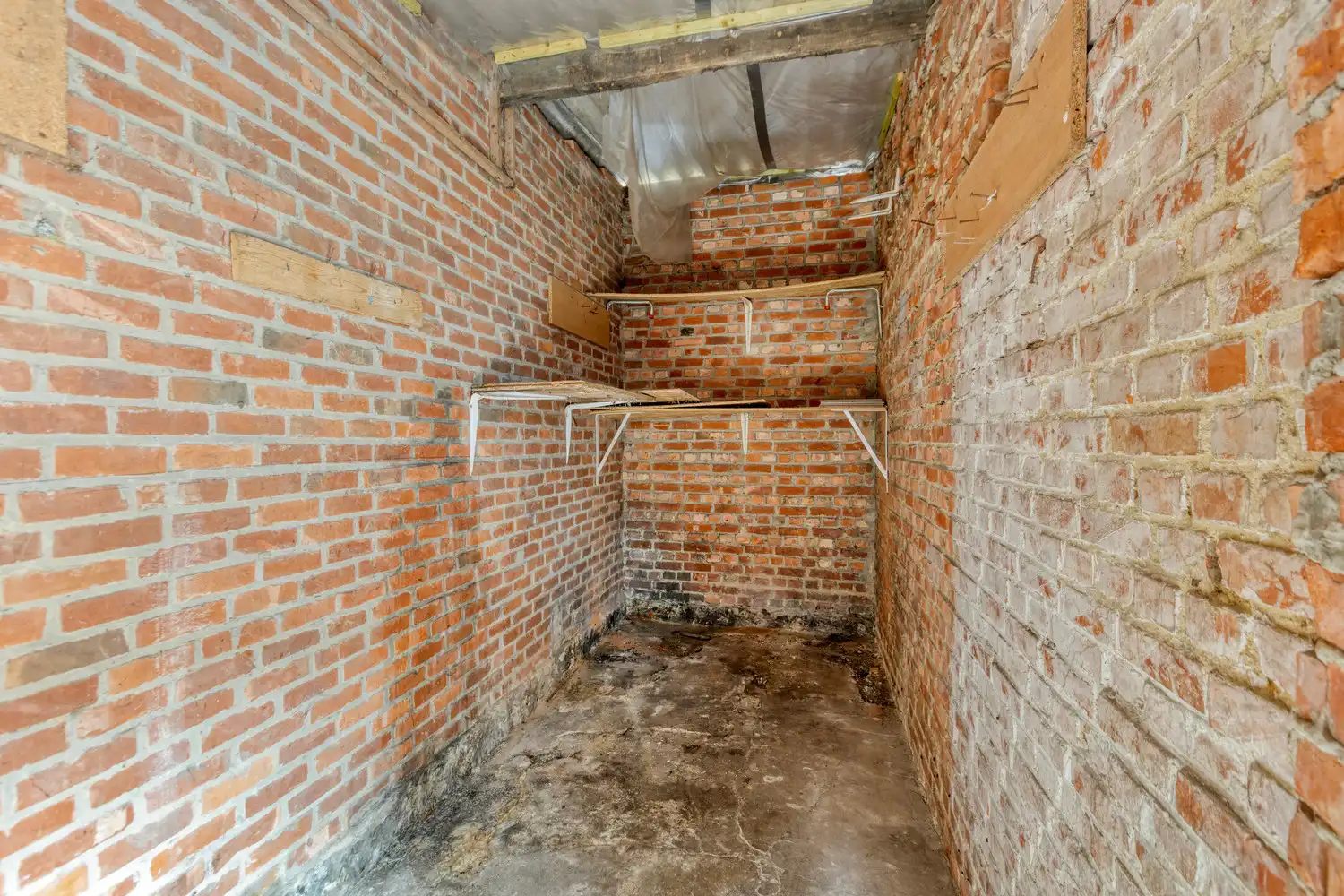 TE RENOVEREN WONING MET VEEL POTENTIEEL IN HET CENTRUM VAN DIEST! foto 11