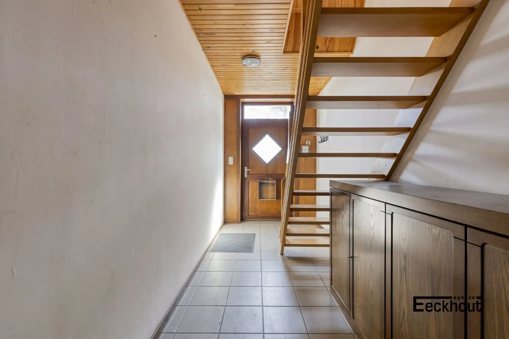 Voormalige pastoriewoning met grote, zonnige tuin op charmante ligging! foto 7