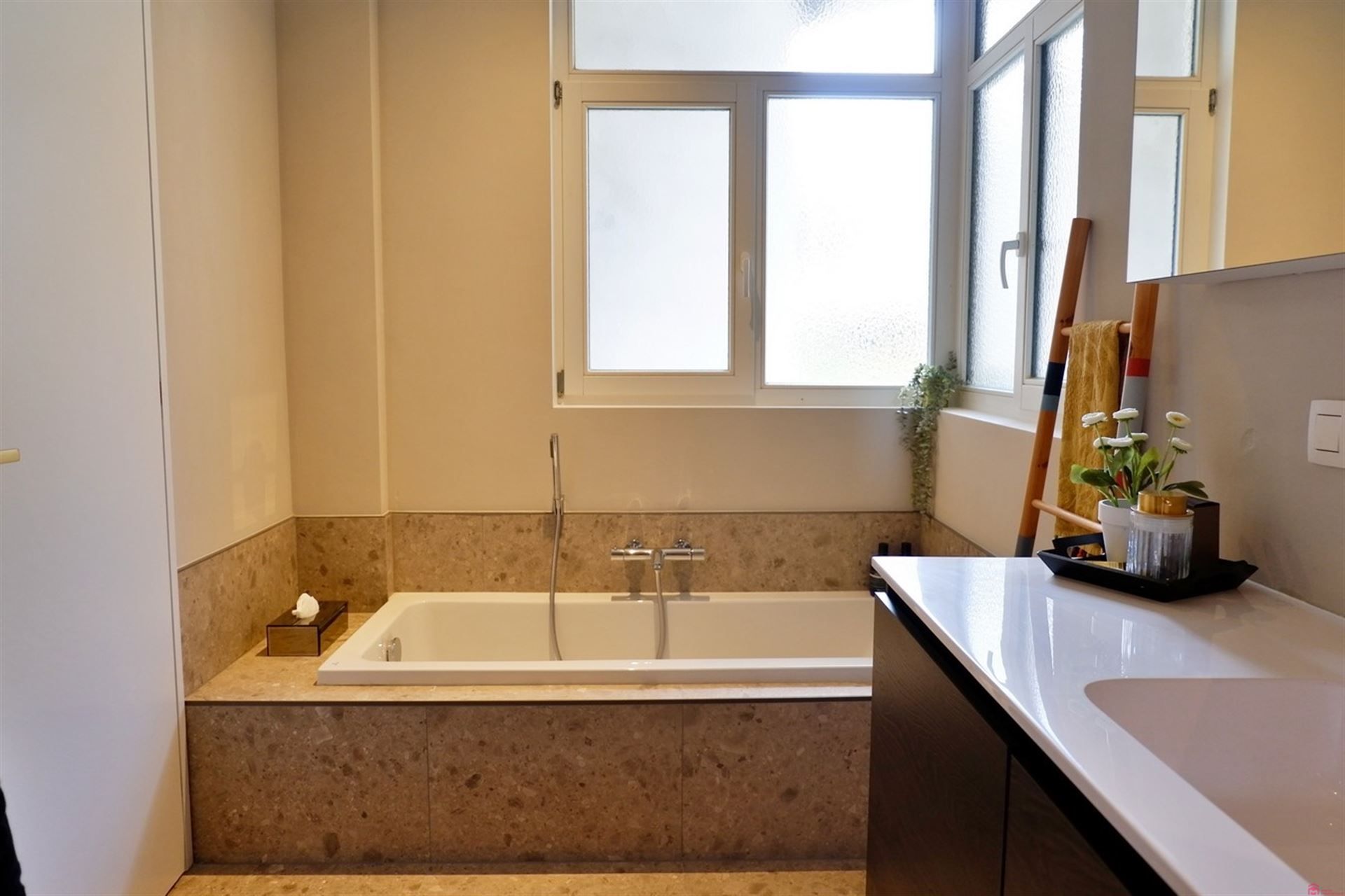 Prachtig gelijkvloers appartement foto 13