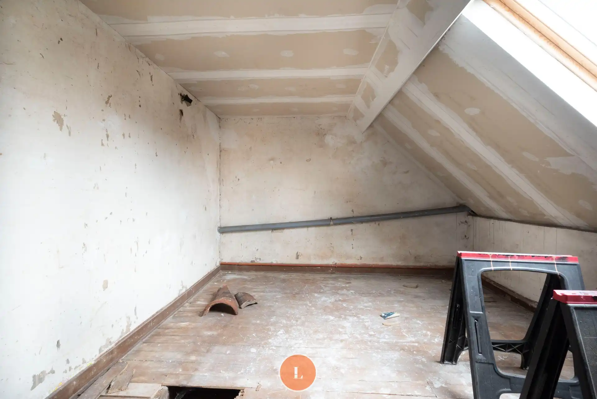 Centraal gelegen handelspand voor gemengd gebruik met uitweg! foto 8