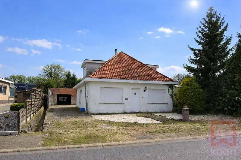 Hoofdfoto van de publicatie: Op te frissen vrijstaande woning op 930 m²!